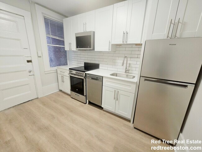 53 Joy St Unit 1