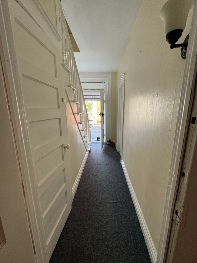 316 4th St Unit 1