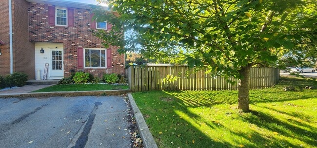 Photo - Bright and Beautiful End Unit Townhome