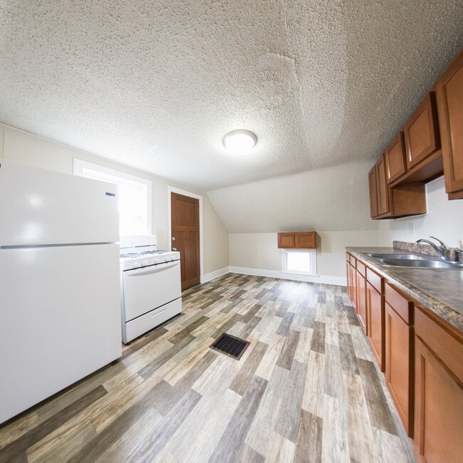 Photo - 501 E Lincoln Way Unit 2