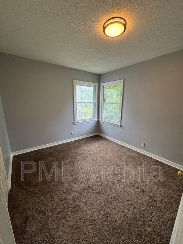 Photo - 707 N Spruce St