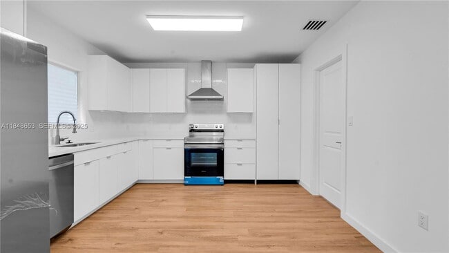 Photo - 18390 SW 103rd Ct