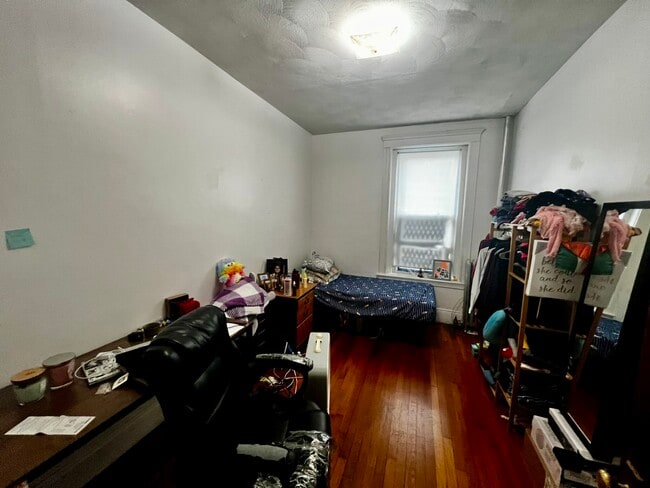 Photo - 807 Centre St Unit 2