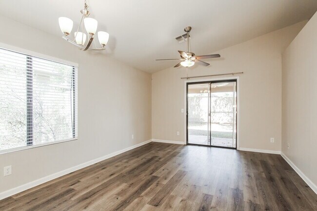 Photo - 8614 W Mariposa Dr