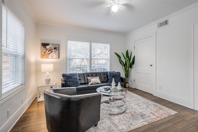 Photo - 605 Bomar St Unit 3