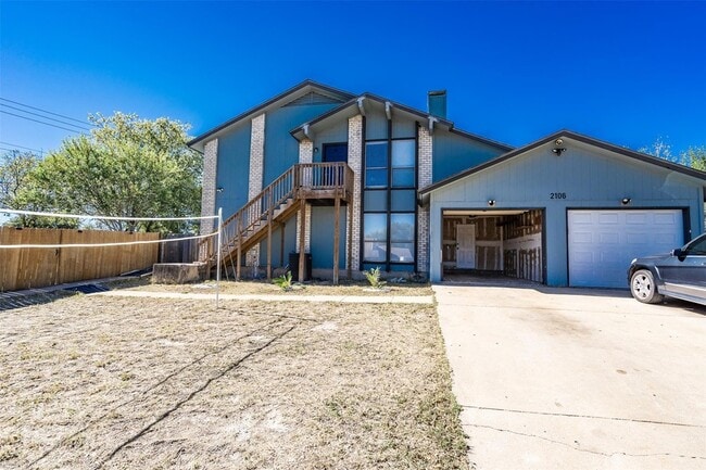 Building Photo - 2106 Lamplight Village Cir Unit A