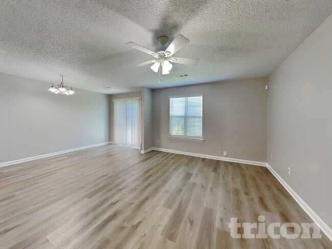 Photo - 740 Parkway Rd