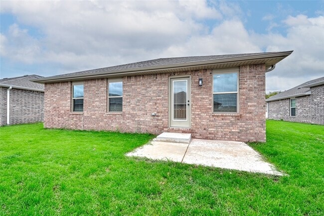 Photo - 2031 Bluebonnet Ln