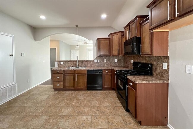 Photo - 7719 Bennie Terrace