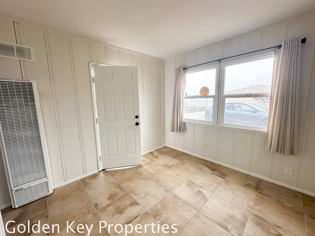 Photo - Single-level ADU on the beach - ALL UTILIT...