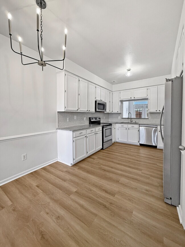 Photo - 2656 Bracston Rd