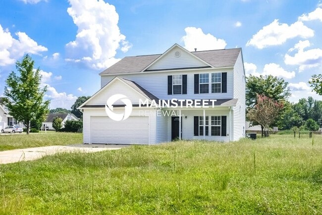 Photo - 4 Bedroom Pet-Friendly Home in Smithfield, NC with Main Street Renewal