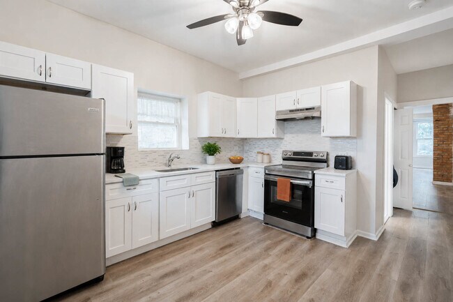 Photo - 3646 W Wabansia Ave