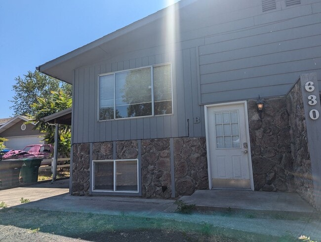 Building Photo - Dunbarr Preston (DP) Unit Dunbarr Preston B (DPB)