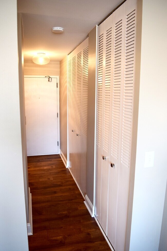 Photo - 607 W Wrightwood Ave Unit 507