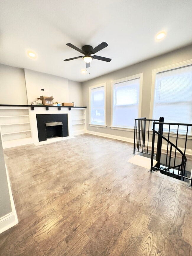 Photo - 1251 W Rosemont Ave Unidad 62571 Rental