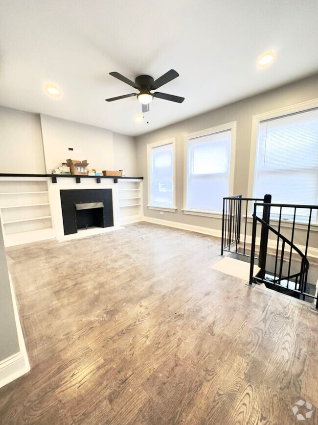 Building Photo - 1251 W Rosemont Ave Unit 62571 Rental