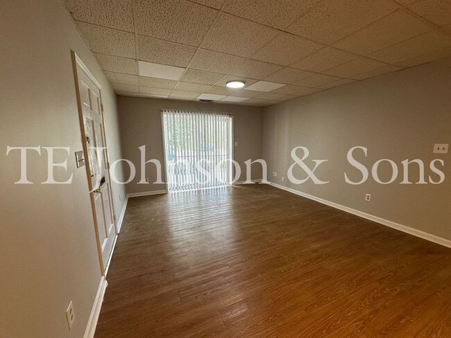 Photo - Two Bedroom Condo Convenient To WFU