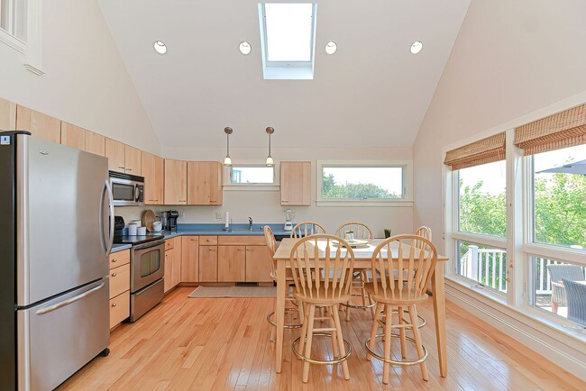 4 Bryn Mawr Way