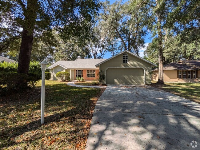 Building Photo - RAINBOW SPRINGS COUNTRY CLUB Rental