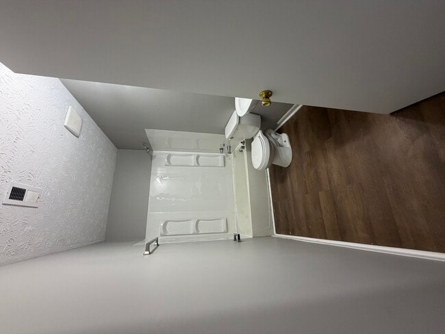 Building Photo - 1653 Brittany Ln