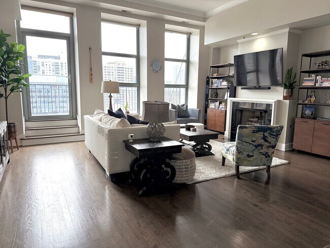 Photo - 165 N Canal St Unit 1404