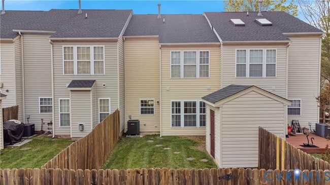 Photo - 2545 Mountain Ash Cir