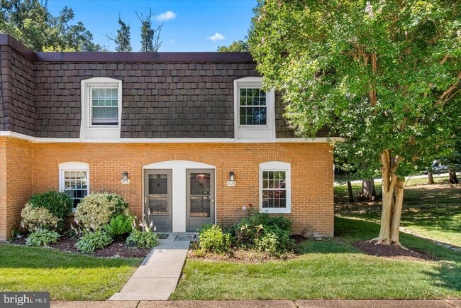 Photo - 8123 Kingsway Ct