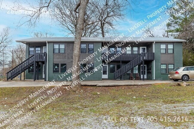 Building Photo - 2608 20th Ave N Unit 5