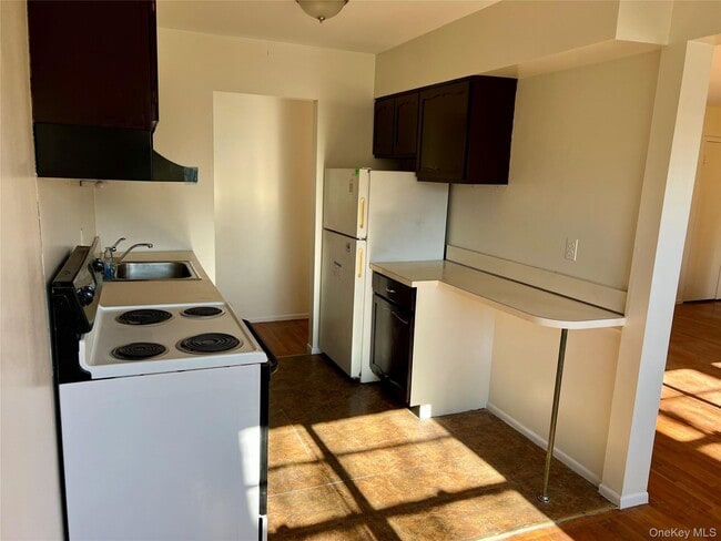 Photo - 63 Kenwood Dr