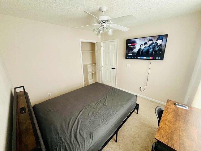 Photo - 19 Avocet Way