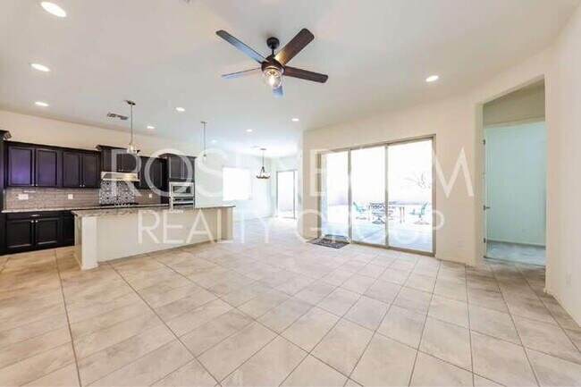 Photo - 18433 W Elm St