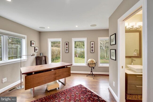 Photo - 4708 Yuma St NW