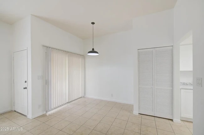 Photo - 712 S Lebanon Ln Unit UniversityShadows