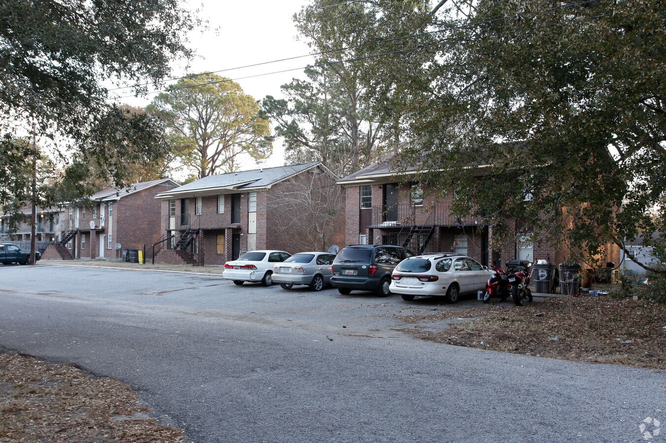 Photo - 5448-5468 Deloach St