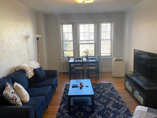 Photo - 93 Chester St Unit 3