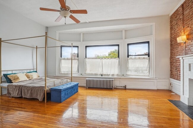 Photo - 93 Monticello Ave Unit 2F