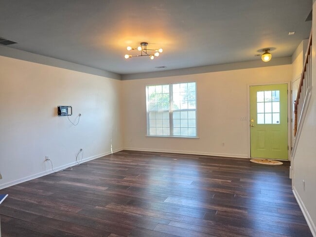 Photo - Rare 3 bed 2.5 bath Townhome located in Kennesaw