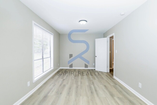 Photo - Peaceful Cul-de-Sac Living – 3BR/2.5BA Home in Jonesboro
