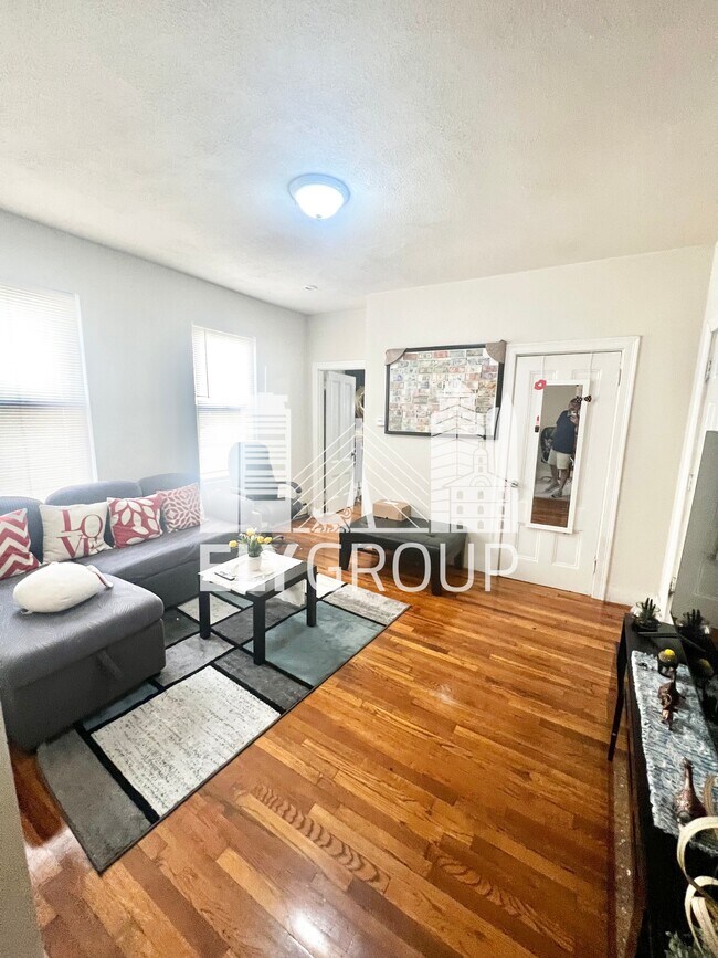 Photo - 16 Webster Ave Apartamentos Unidad 2