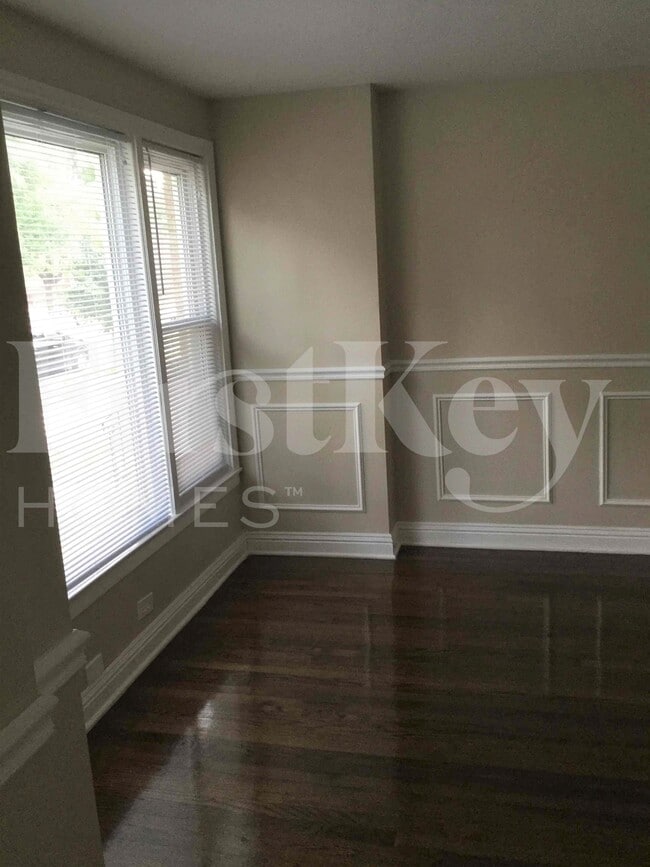 Photo - 8044 S Maplewood Ave