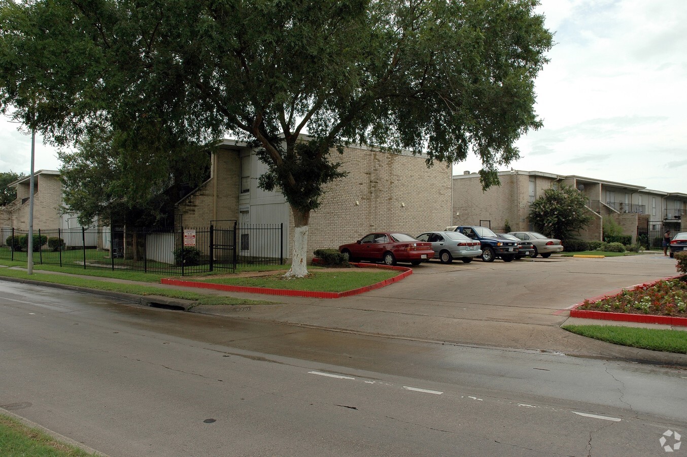 Village of Fondren - Village of Fondren Apartments