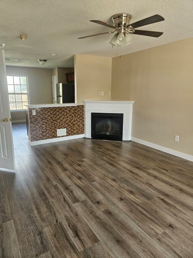 Photo - 500 Jaclyn Cir