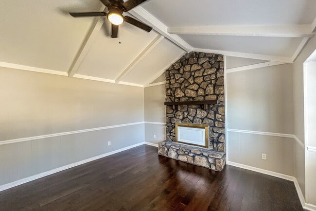 Photo - 1536 Moseley Ln