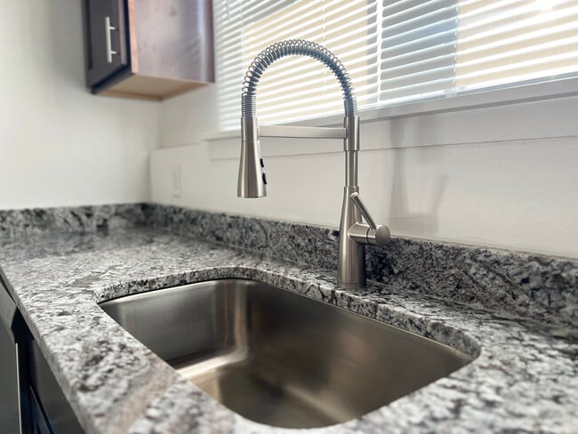 Photo - Shoreline Place