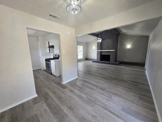 13441 Blossomheath Ln