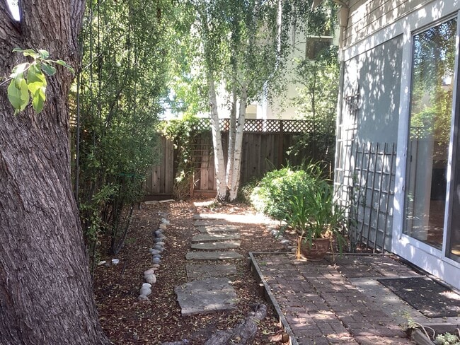 Photo - 204 Roosevelt Terrace