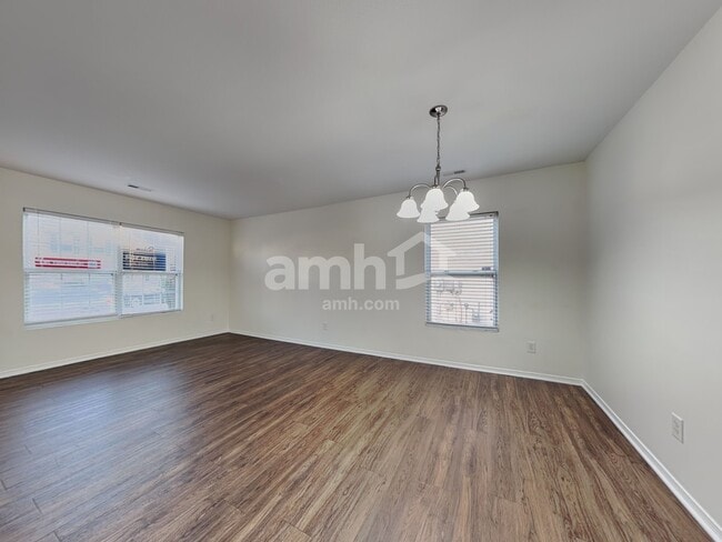 Photo - 8443 Redding Glen Ave