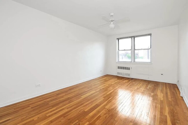 Photo - 3512 Oxford Ave