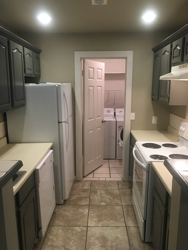 Photo - 719-721 N Storer Ave Unit 719 Storer